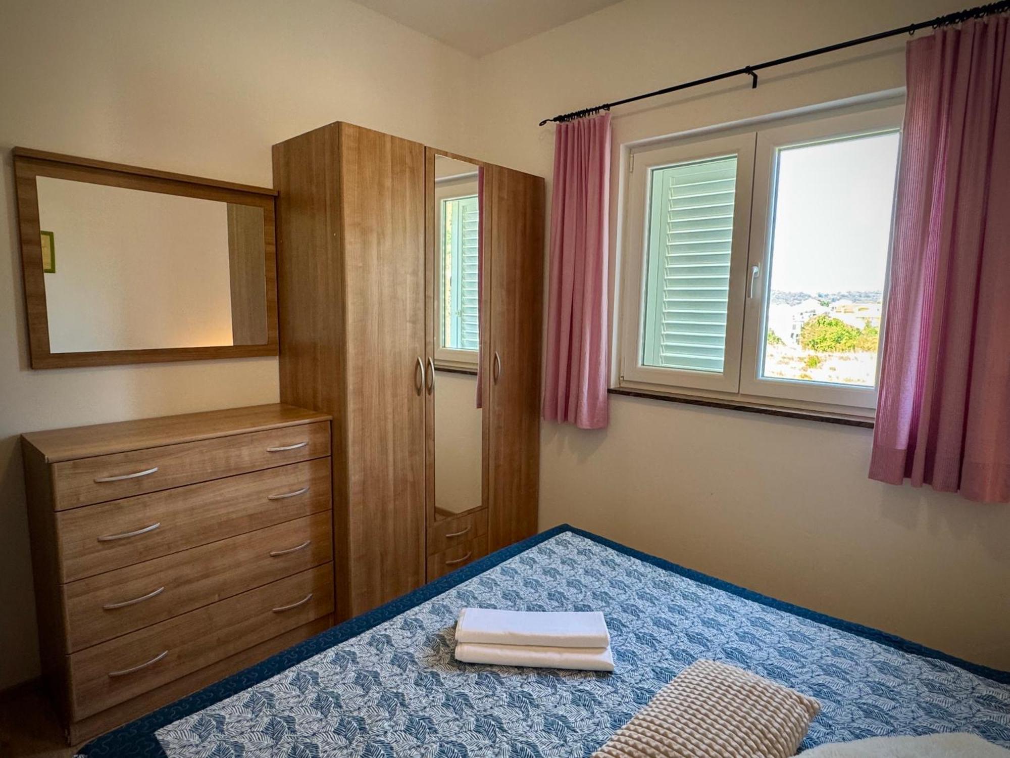 Apartments Maricic Rab Island Palit Eksteriør bilde