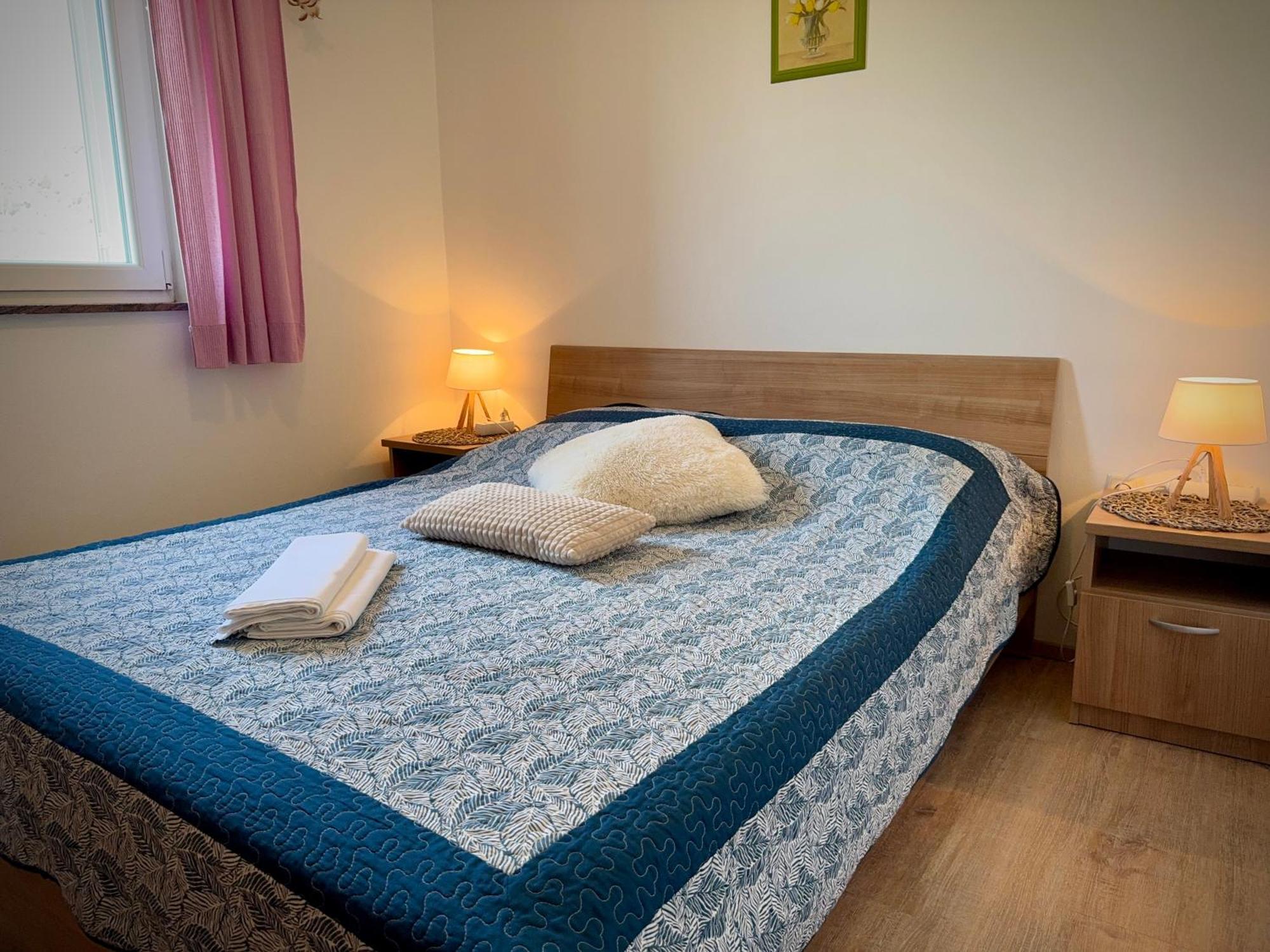 Apartments Maricic Rab Island Palit Eksteriør bilde