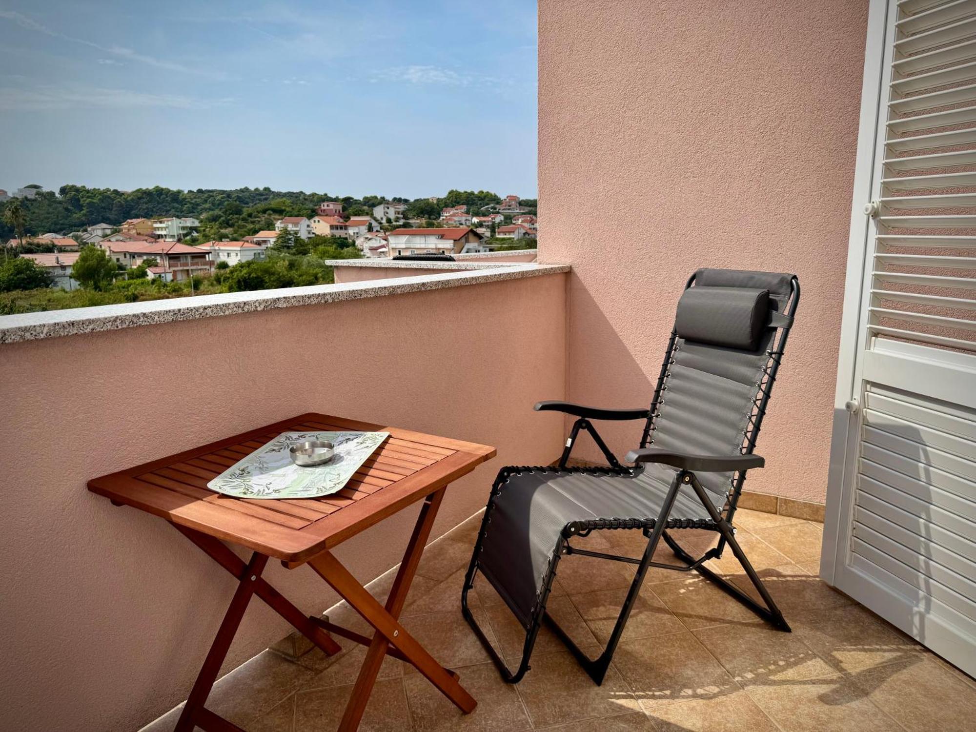 Apartments Maricic Rab Island Palit Eksteriør bilde